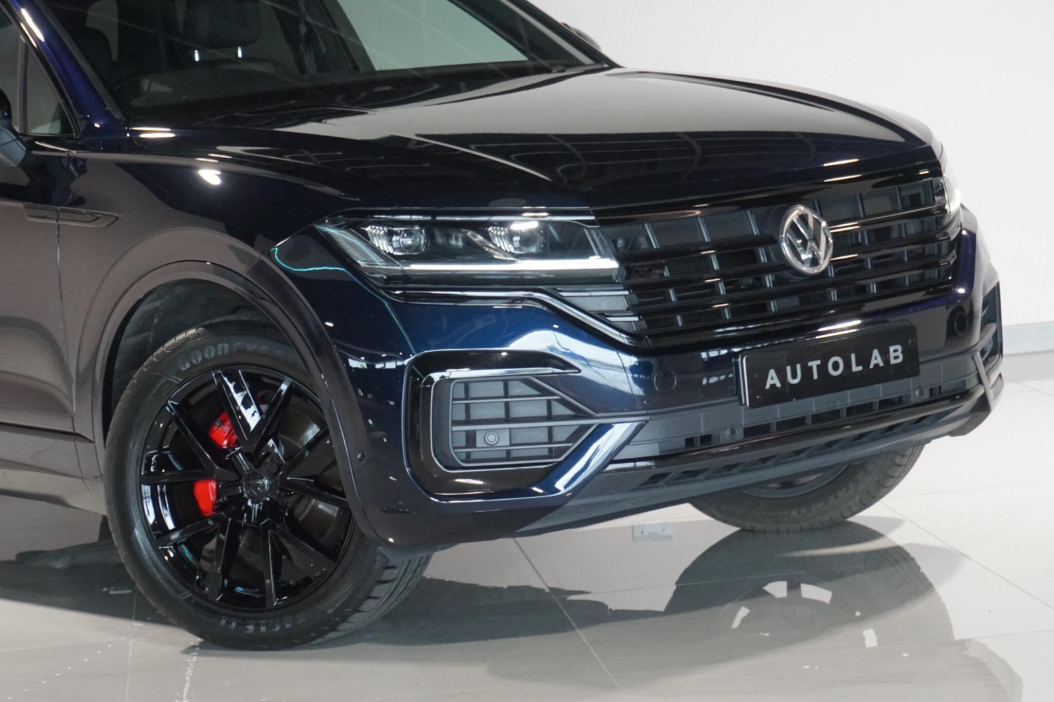 Volkswagen Touareg 3.0 TDI V6 R-Line SUV 5dr Diesel Tiptronic 4Motion Euro 6 (s/s) (286 ps)